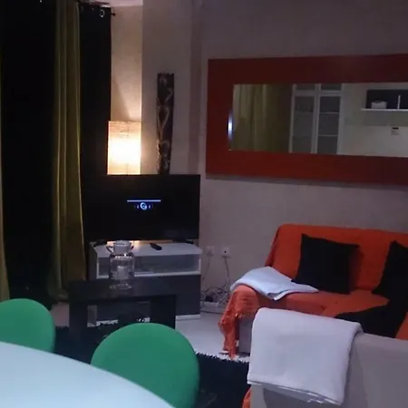 Apartamento Mondrian Apartment *
